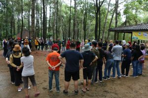 Ice breaking outbound di Puncak Pinus Becici